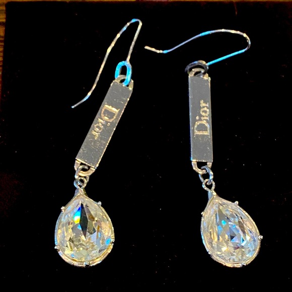 Vintage Silver DIOR Tear Drop Logo Earrings (Silver) - Picture 5 of 7